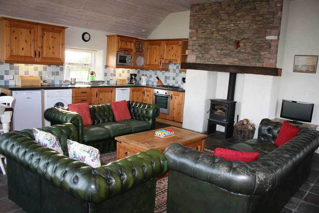 Spacious living room inside Blackthorn Cottage